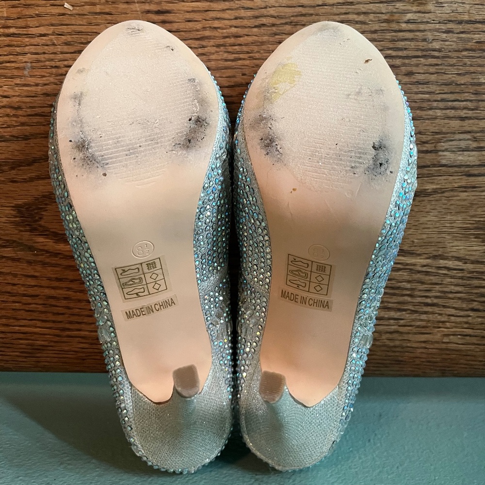 Lauren Lorraine Beautiful Silver Shimmer Sparkling Spike Heels   Size 8.5 - Picture 9 of 13